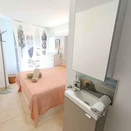 Duplex En Planta Baja A Pie De Playa דירה *